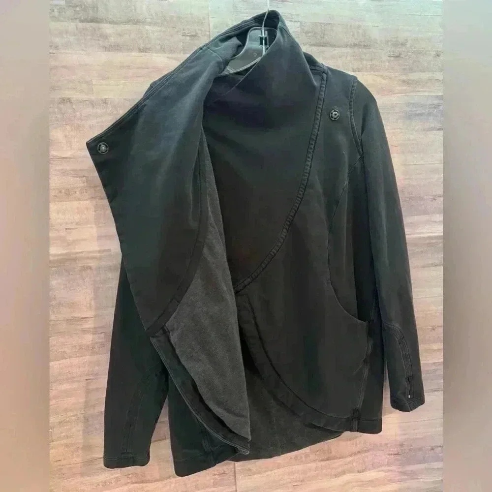Lululemon Women’s That's A Wrap Jacket Stretch French Terry Black Size‎ 6